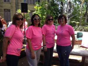 La Prof. Jacqueline Rosas junto a la estudiante Verónica Acosta, representantes del recinto de Mayagüez de la PUCPR.