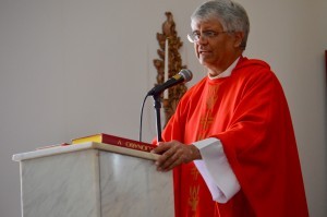 El Padre Vientós hizo un llamado a comunicar la misericordia de Dios.